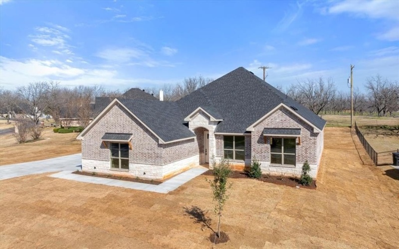 10115 Ravenswood Road, Granbury, TX 76049, 4 Bedrooms Bedrooms, ,2 BathroomsBathrooms,Residential,For Sale,10115 Ravenswood Road,20868057