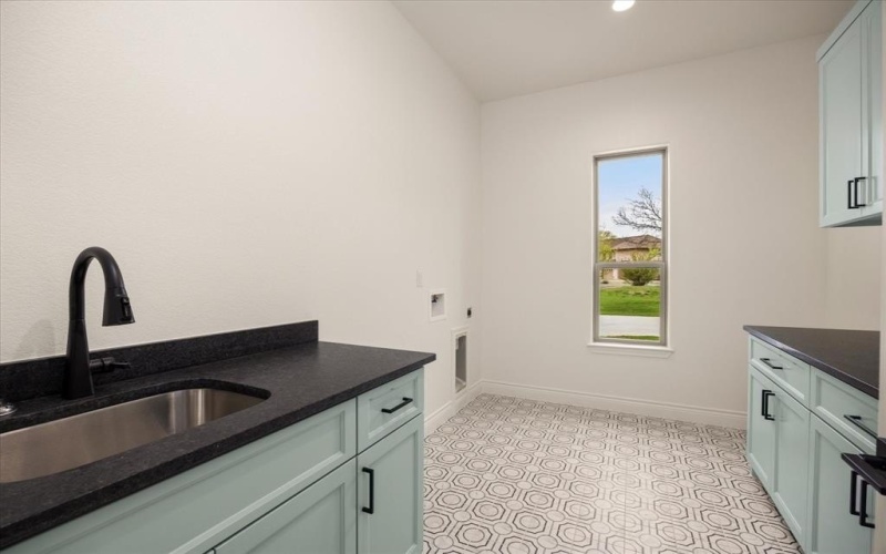 10115 Ravenswood Road, Granbury, TX 76049, 4 Bedrooms Bedrooms, ,2 BathroomsBathrooms,Residential,For Sale,10115 Ravenswood Road,20868057