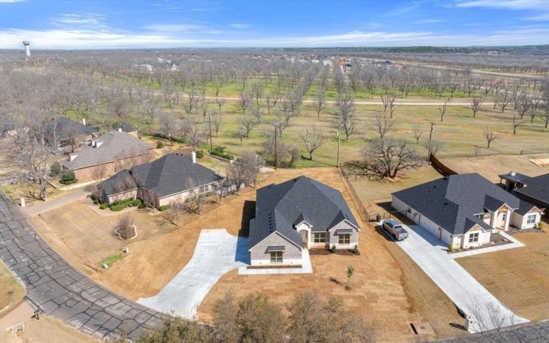 10115 Ravenswood Road, Granbury, TX 76049, 4 Bedrooms Bedrooms, ,2 BathroomsBathrooms,Residential,For Sale,10115 Ravenswood Road,20868057