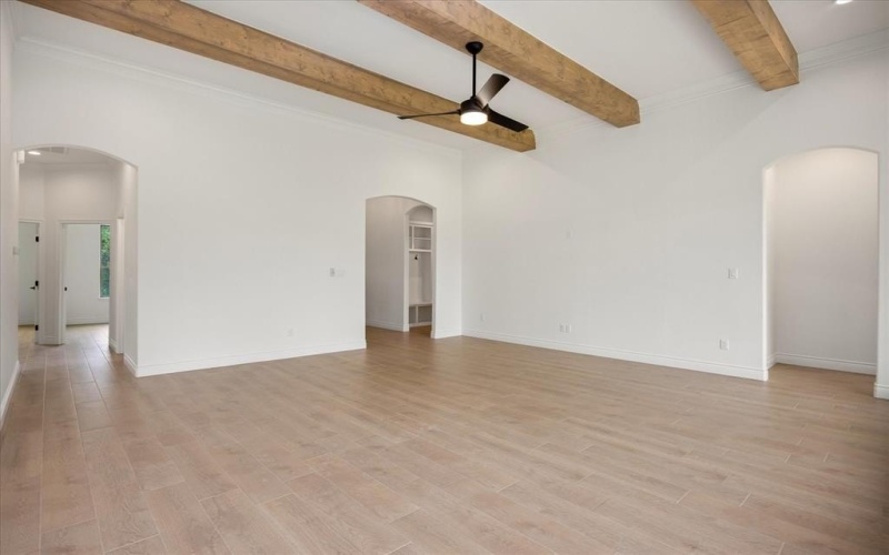 10115 Ravenswood Road, Granbury, TX 76049, 4 Bedrooms Bedrooms, ,2 BathroomsBathrooms,Residential,For Sale,10115 Ravenswood Road,20868057