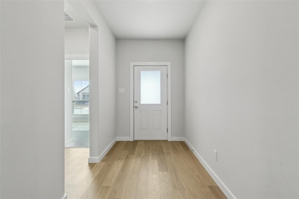 330 Bond Street, Greenville, TX 75402, 3 Habitaciones Habitaciones , ,2 BañosBaños,Residential,En Venta,330 Bond Street,20868147