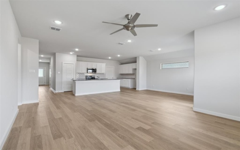 330 Bond Street, Greenville, TX 75402, 3 Habitaciones Habitaciones , ,2 BañosBaños,Residential,En Venta,330 Bond Street,20868147