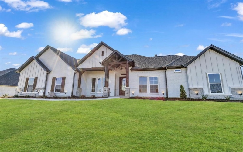 604 Gatlin Pass, Azle, TX 76020, 4 Bedrooms Bedrooms, ,2 BathroomsBathrooms,Residential,For Sale,604 Gatlin Pass,20868166