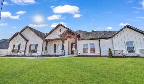 604 Gatlin Pass, Azle, TX 76020, 4 Bedrooms Bedrooms, ,2 BathroomsBathrooms,Residential,For Sale,604 Gatlin Pass,20868166