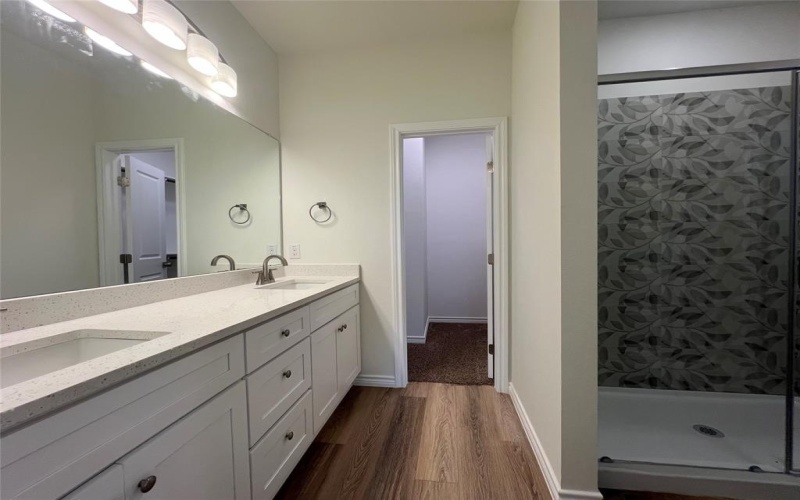 107 Cooper Drive, Cleburne, TX 76031, 3 Bedrooms Bedrooms, ,2 BathroomsBathrooms,Residential,For Sale,107 Cooper Drive,20868421