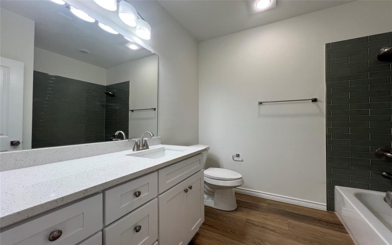 107 Cooper Drive, Cleburne, TX 76031, 3 Bedrooms Bedrooms, ,2 BathroomsBathrooms,Residential,For Sale,107 Cooper Drive,20868421