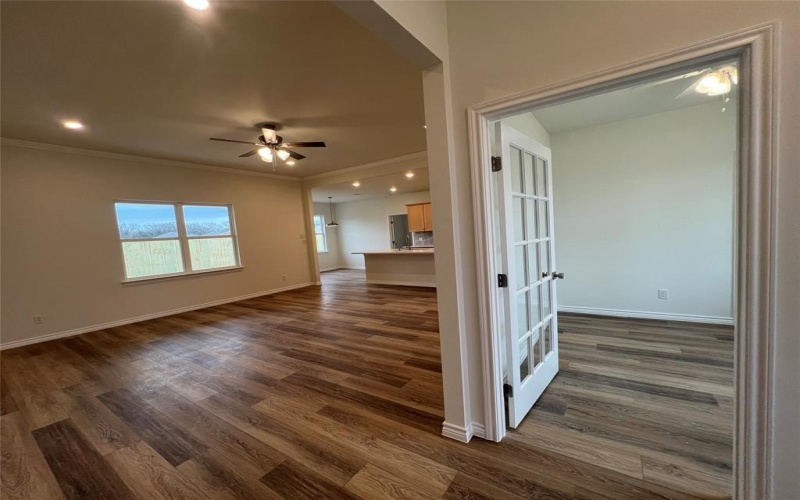 107 Cooper Drive, Cleburne, TX 76031, 3 Bedrooms Bedrooms, ,2 BathroomsBathrooms,Residential,For Sale,107 Cooper Drive,20868421