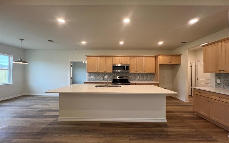 107 Cooper Drive, Cleburne, TX 76031, 3 Bedrooms Bedrooms, ,2 BathroomsBathrooms,Residential,For Sale,107 Cooper Drive,20868421
