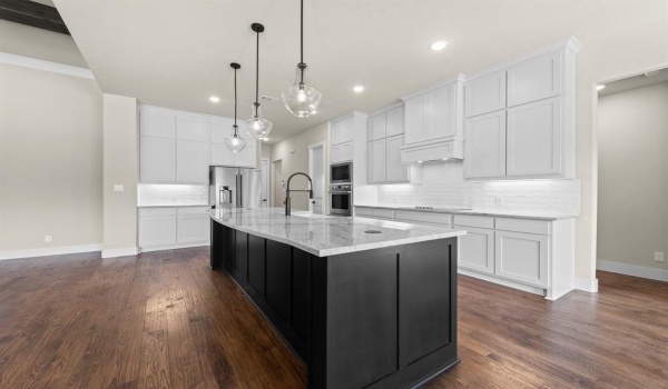 1415 Julian Drive, Van Alstyne, TX 75495, 4 Bedrooms Bedrooms, ,3 BathroomsBathrooms,Residential,For Sale,1415 Julian Drive,20868458