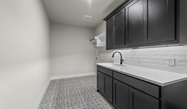 1415 Julian Drive, Van Alstyne, TX 75495, 4 Bedrooms Bedrooms, ,3 BathroomsBathrooms,Residential,For Sale,1415 Julian Drive,20868458