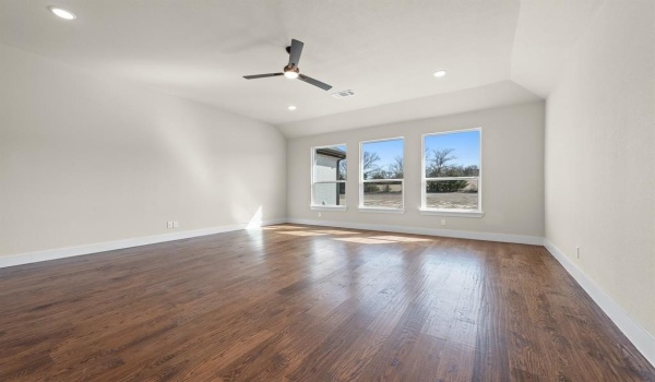 1415 Julian Drive, Van Alstyne, TX 75495, 4 Bedrooms Bedrooms, ,3 BathroomsBathrooms,Residential,For Sale,1415 Julian Drive,20868458