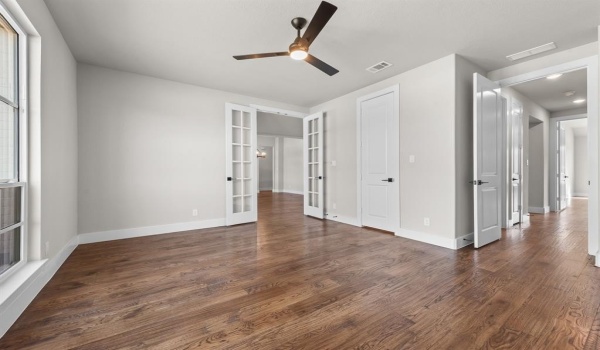 1415 Julian Drive, Van Alstyne, TX 75495, 4 Bedrooms Bedrooms, ,3 BathroomsBathrooms,Residential,For Sale,1415 Julian Drive,20868458