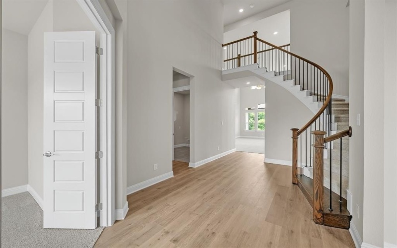 3500 Olympia Fields Drive, Burleson, TX 76028, 5 Habitaciones Habitaciones , ,5 BañosBaños,Residential,En Venta,3500 Olympia Fields Drive,20871260
