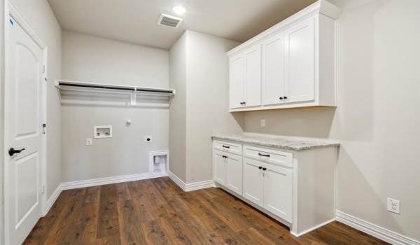 3601 Esplanade Drive, Little Elm, TX 75068, 2 Bedrooms Bedrooms, ,2 BathroomsBathrooms,Residential,For Sale,3601 Esplanade Drive,20871414