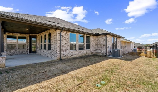 3601 Esplanade Drive, Little Elm, TX 75068, 2 Bedrooms Bedrooms, ,2 BathroomsBathrooms,Residential,For Sale,3601 Esplanade Drive,20871414