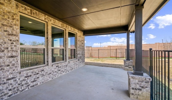3601 Esplanade Drive, Little Elm, TX 75068, 2 Bedrooms Bedrooms, ,2 BathroomsBathrooms,Residential,For Sale,3601 Esplanade Drive,20871414