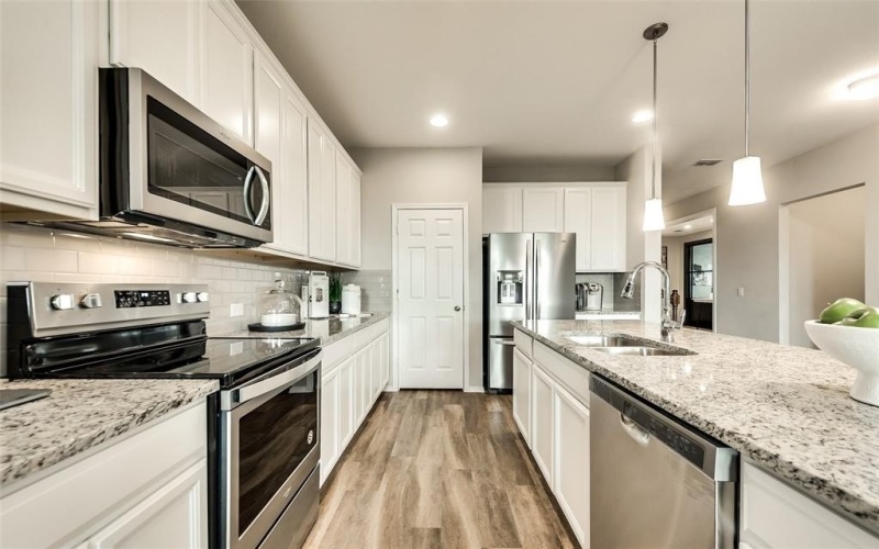 16121 Isles Drive, Fort Worth, TX 76052, 4 Bedrooms Bedrooms, ,2 BathroomsBathrooms,Residential,For Sale,16121 Isles Drive,20871418