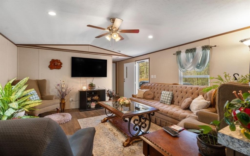 1495 County Road 4224, Troup, TX 75789, 3 Bedrooms Bedrooms, ,2 BathroomsBathrooms,Residential,For Sale,1495 County Road 4224,20871480