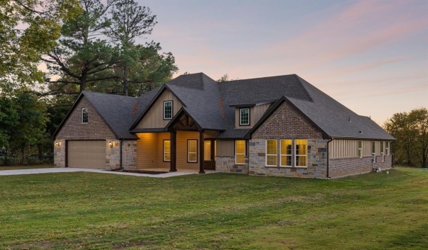 4890 S Theresa, Denison, TX 75020, 4 Bedrooms Bedrooms, ,3 BathroomsBathrooms,Residential,For Sale,4890 S Theresa,20871735