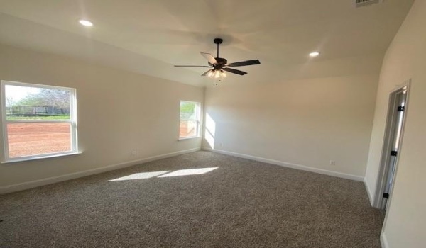 1042 Katie Court, Reno, TX 76020, 4 Bedrooms Bedrooms, ,2 BathroomsBathrooms,Residential,For Sale,1042 Katie Court,20871824