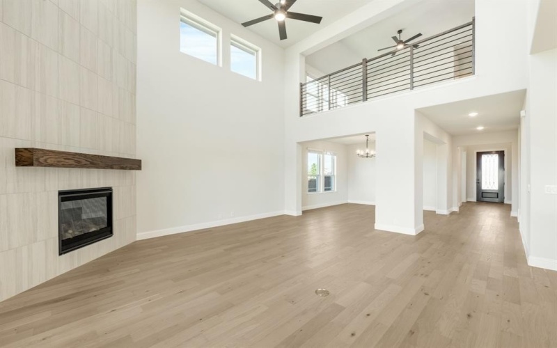 2401 Avalon Drive, Mansfield, TX 76084, 6 Habitaciones Habitaciones , ,6 BañosBaños,Residential,En Venta,2401 Avalon Drive,20871874
