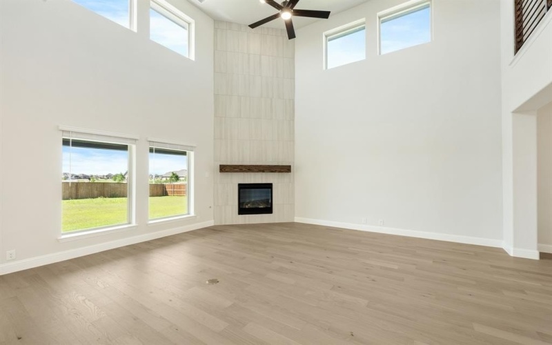 2401 Avalon Drive, Mansfield, TX 76084, 6 Habitaciones Habitaciones , ,6 BañosBaños,Residential,En Venta,2401 Avalon Drive,20871874