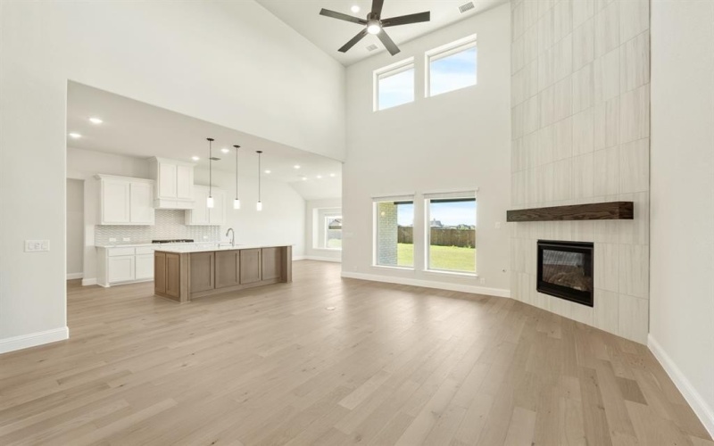 2401 Avalon Drive, Mansfield, TX 76084, 6 Habitaciones Habitaciones , ,6 BañosBaños,Residential,En Venta,2401 Avalon Drive,20871874
