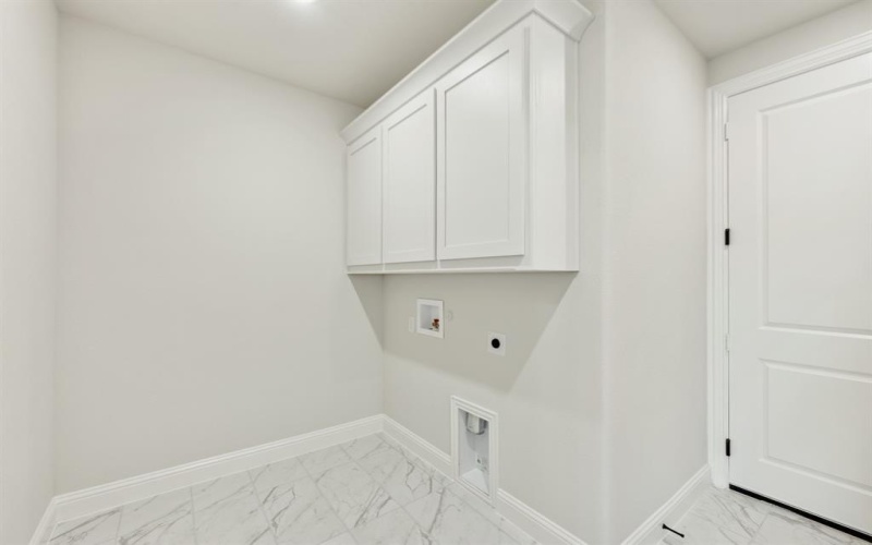 2401 Avalon Drive, Mansfield, TX 76084, 6 Habitaciones Habitaciones , ,6 BañosBaños,Residential,En Venta,2401 Avalon Drive,20871874