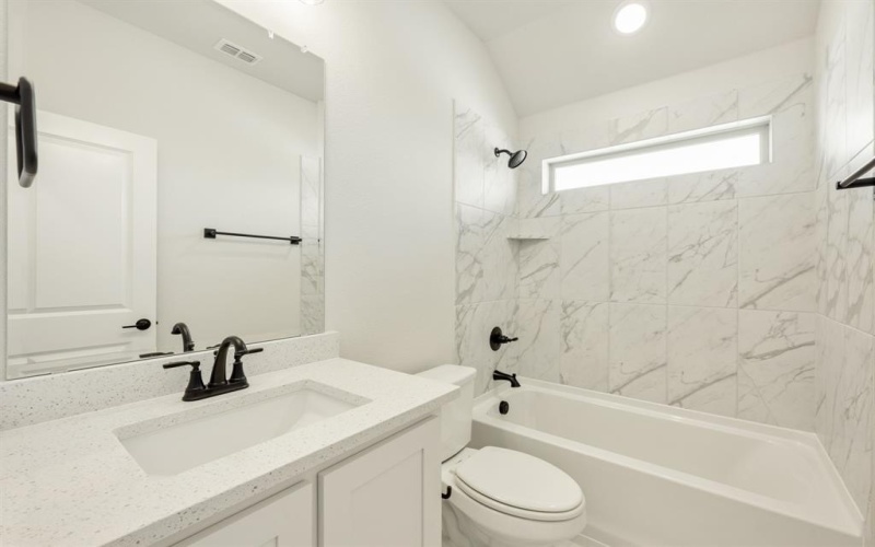 2401 Avalon Drive, Mansfield, TX 76084, 6 Habitaciones Habitaciones , ,6 BañosBaños,Residential,En Venta,2401 Avalon Drive,20871874