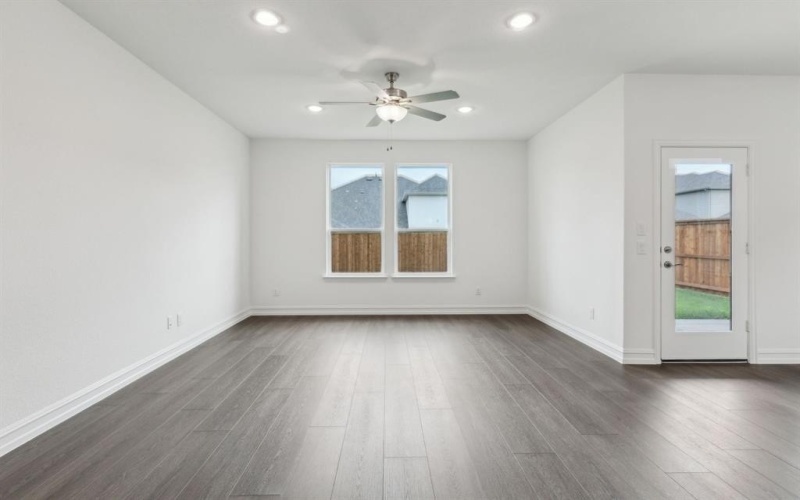 14434 Mietner Street, Pilot Point, TX 75009, 5 Bedrooms Bedrooms, ,5 BathroomsBathrooms,Residential,For Sale,14434 Mietner Street,20870483