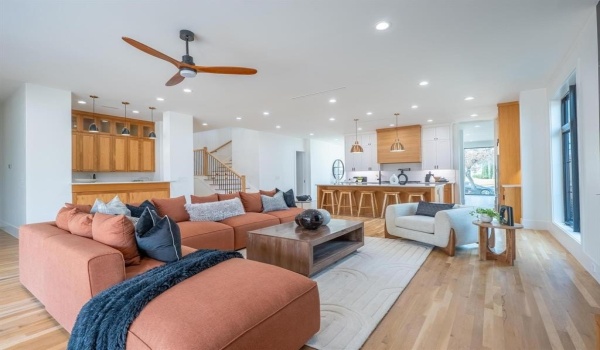 6988 Bob O Link Drive, Dallas, TX 75214, 5 Bedrooms Bedrooms, ,7 BathroomsBathrooms,Residential,For Sale,6988 Bob O Link Drive,20870492