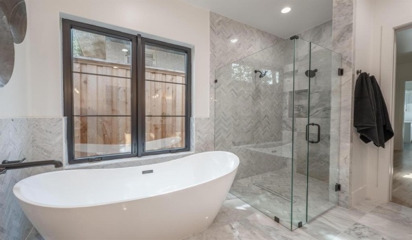 6988 Bob O Link Drive, Dallas, TX 75214, 5 Bedrooms Bedrooms, ,7 BathroomsBathrooms,Residential,For Sale,6988 Bob O Link Drive,20870492