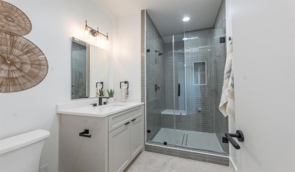 6988 Bob O Link Drive, Dallas, TX 75214, 5 Bedrooms Bedrooms, ,7 BathroomsBathrooms,Residential,For Sale,6988 Bob O Link Drive,20870492