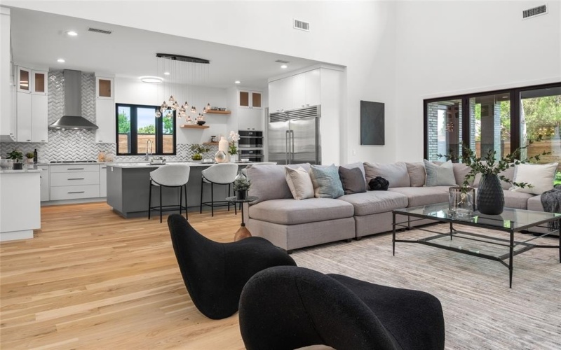 309 Kaye Street, Coppell, TX 75019, 5 Bedrooms Bedrooms, ,6 BathroomsBathrooms,Residential,For Sale,309 Kaye Street,20870602