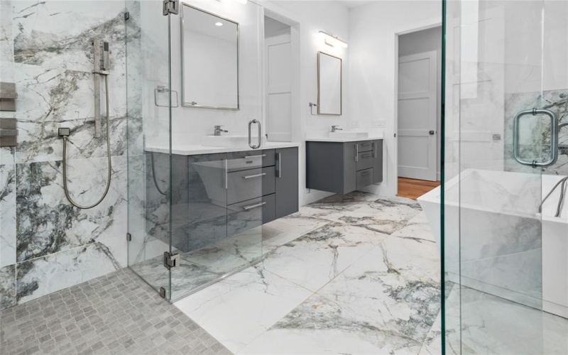 309 Kaye Street, Coppell, TX 75019, 5 Bedrooms Bedrooms, ,6 BathroomsBathrooms,Residential,For Sale,309 Kaye Street,20870602
