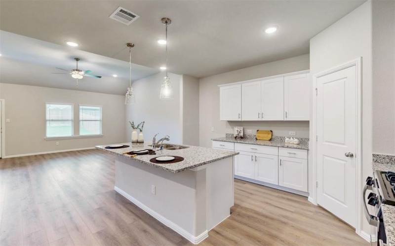 422 Wydown Drive, Princeton, TX 75407, 4 Habitaciones Habitaciones , ,2 BañosBaños,Residential,En Venta,422 Wydown Drive,20870648