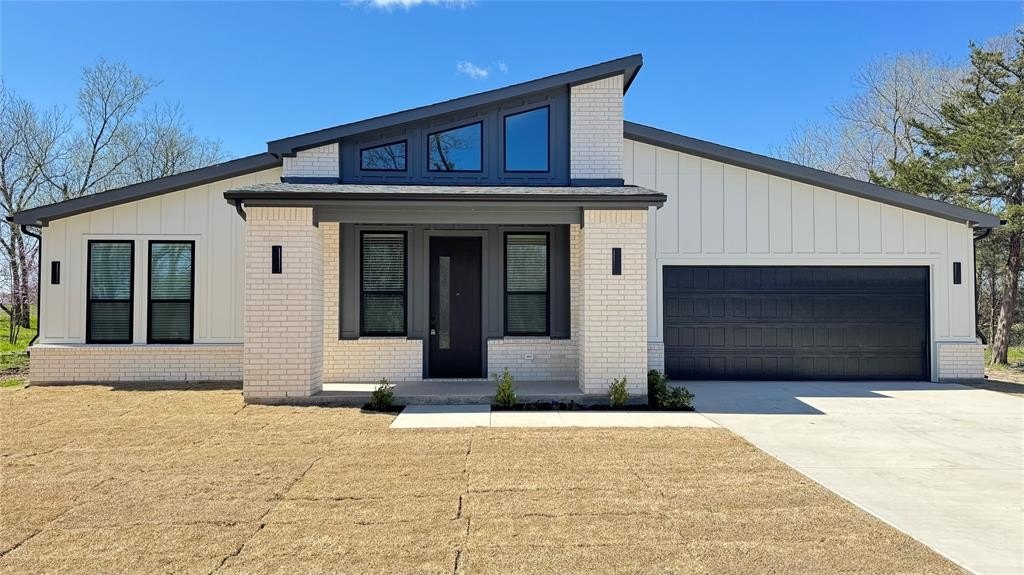2640 Lake Avenue, Farmersville, TX 75442, 4 Bedrooms Bedrooms, ,3 BathroomsBathrooms,Residential,For Sale,2640 Lake Avenue,20870855