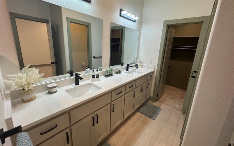 2640 Lake Avenue, Farmersville, TX 75442, 4 Bedrooms Bedrooms, ,3 BathroomsBathrooms,Residential,For Sale,2640 Lake Avenue,20870855