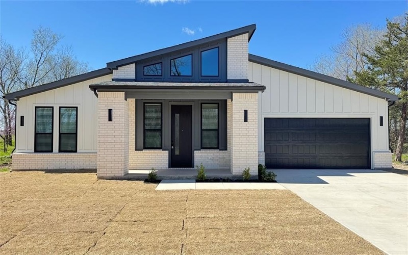 2640 Lake Avenue, Farmersville, TX 75442, 4 Bedrooms Bedrooms, ,3 BathroomsBathrooms,Residential,For Sale,2640 Lake Avenue,20870855