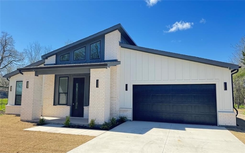 2640 Lake Avenue, Farmersville, TX 75442, 4 Bedrooms Bedrooms, ,3 BathroomsBathrooms,Residential,For Sale,2640 Lake Avenue,20870855