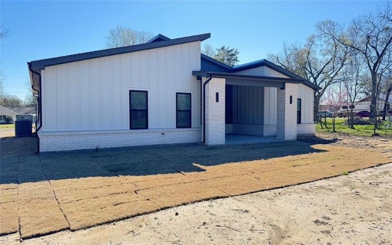 2640 Lake Avenue, Farmersville, TX 75442, 4 Bedrooms Bedrooms, ,3 BathroomsBathrooms,Residential,For Sale,2640 Lake Avenue,20870855