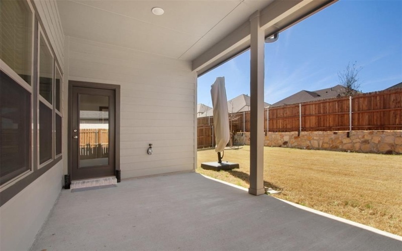 233 Little Bridge Drive, Lavon, TX 75166, 3 Bedrooms Bedrooms, ,2 BathroomsBathrooms,Residential,For Sale,233 Little Bridge Drive,20871104