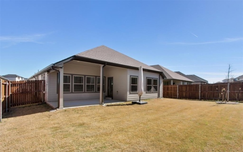 233 Little Bridge Drive, Lavon, TX 75166, 3 Bedrooms Bedrooms, ,2 BathroomsBathrooms,Residential,For Sale,233 Little Bridge Drive,20871104