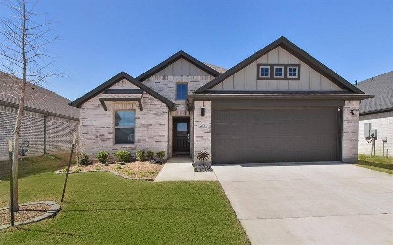 233 Little Bridge Drive, Lavon, TX 75166, 3 Bedrooms Bedrooms, ,2 BathroomsBathrooms,Residential,For Sale,233 Little Bridge Drive,20871104