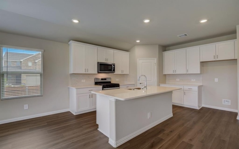 6649 Stone Elm Lane, Fort Worth, TX 76036, 4 Bedrooms Bedrooms, ,3 BathroomsBathrooms,Residential,For Sale,6649 Stone Elm Lane,20871144