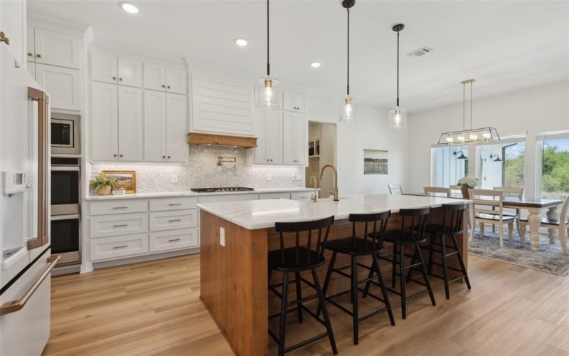 136 Grace Vw Road, Weatherford, TX 76088, 5 Bedrooms Bedrooms, ,3 BathroomsBathrooms,Residential,For Sale,136 Grace Vw Road,20875880