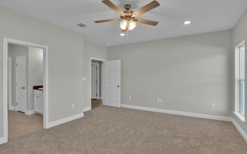 5046 Falcon Bay Drive, Shreveport, LA 71107, 4 Habitaciones Habitaciones , ,2 BañosBaños,Residential,En Venta,5046 Falcon Bay Drive,20873661