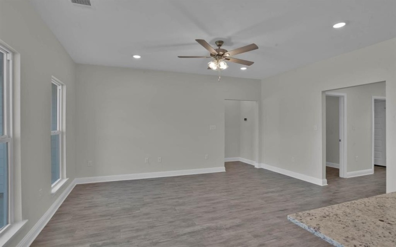 5042 Falcon Bay Drive, Shreveport, LA 71107, 3 Habitaciones Habitaciones , ,2 BañosBaños,Residential,En Venta,5042 Falcon Bay Drive,20873717