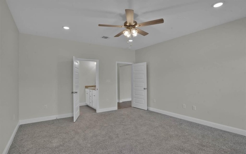 5042 Falcon Bay Drive, Shreveport, LA 71107, 3 Habitaciones Habitaciones , ,2 BañosBaños,Residential,En Venta,5042 Falcon Bay Drive,20873717