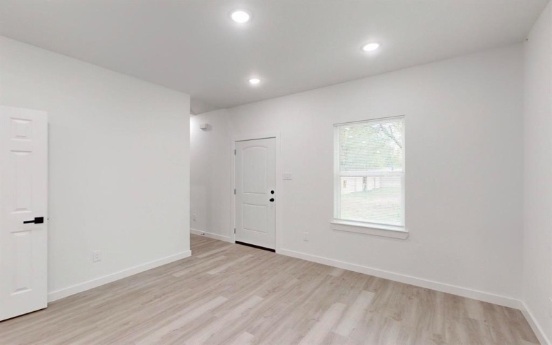 1213 Mill Street #A, Gainesville, TX 76240, 3 Bedrooms Bedrooms, ,2 BathroomsBathrooms,Residential,For Sale,1213 Mill Street,20875937